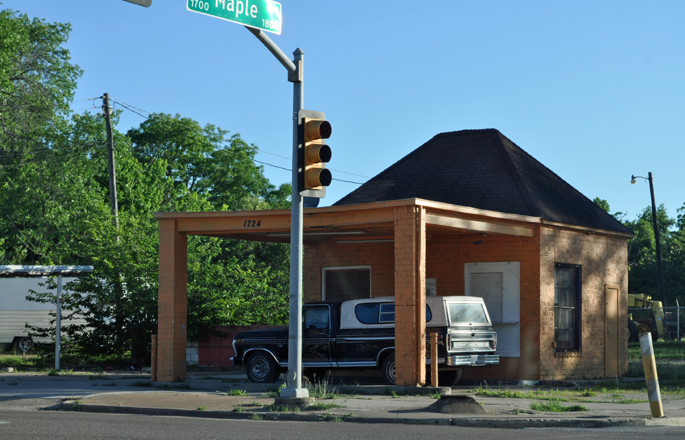 waco-old-gas-station-3-1000.jpg